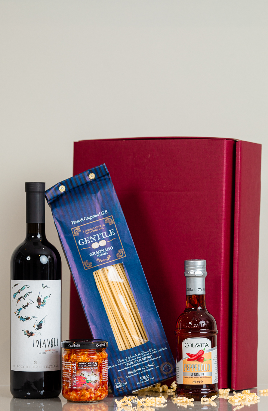Präsent "Diavolo" - Weine und Feinkost in hochwertiger Geschenkverpackung